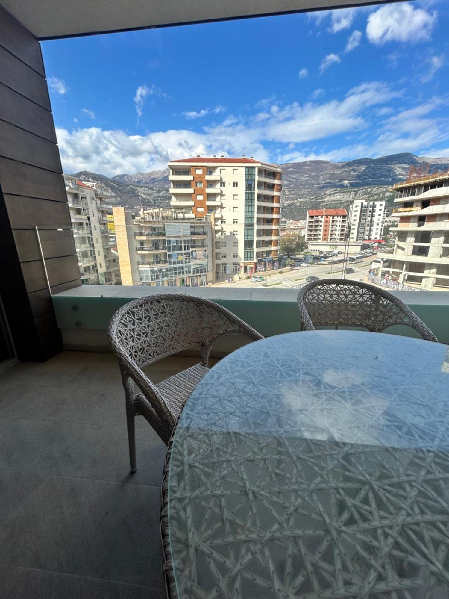 อพาร์ตเมนต์ ครุก Apartment บุดวา ภายนอก รูปภาพ