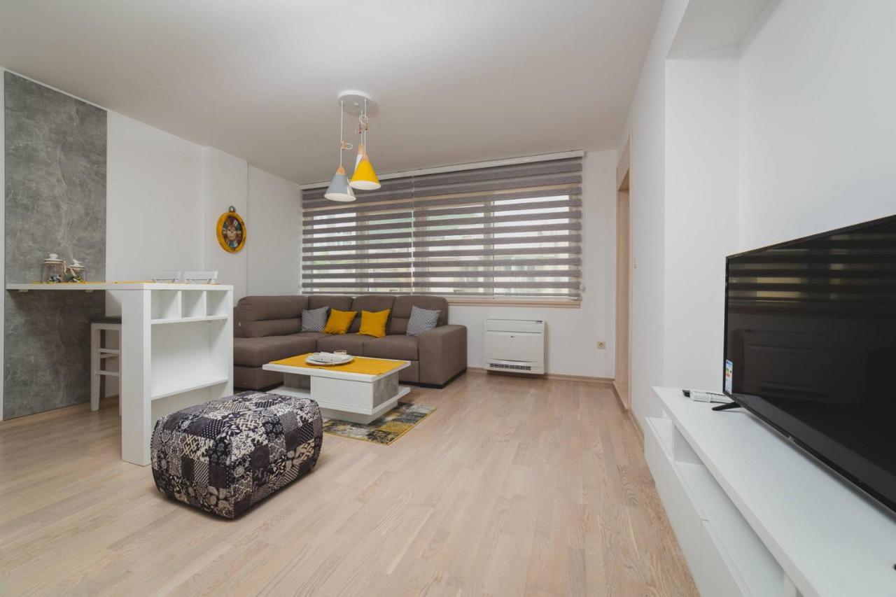 อพาร์ตเมนต์ ครุก Apartment บุดวา ภายนอก รูปภาพ
