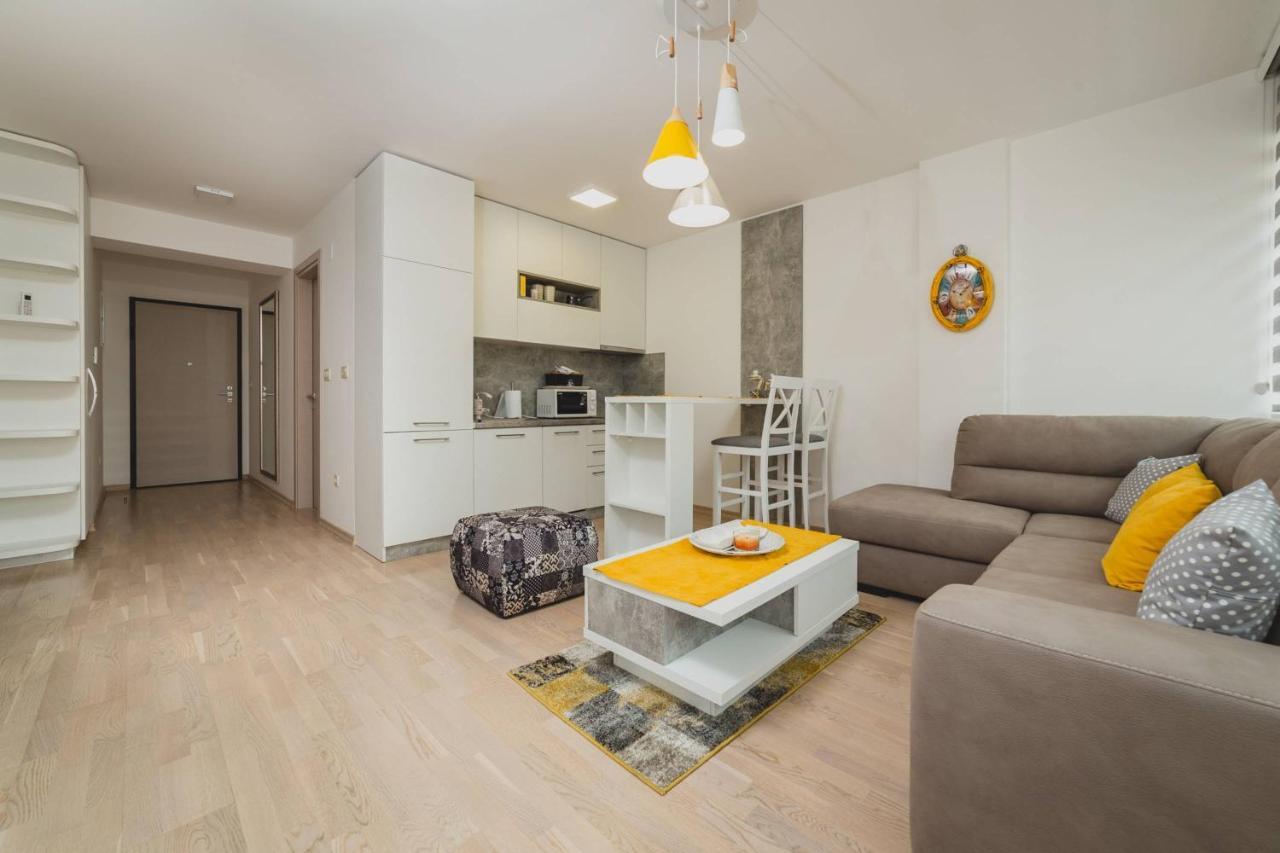 อพาร์ตเมนต์ ครุก Apartment บุดวา ภายนอก รูปภาพ